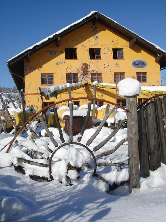 Schiff Bihlerdorf - Hostel Extérieur photo