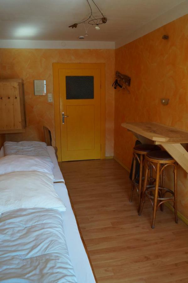 Schiff Bihlerdorf - Hostel Extérieur photo